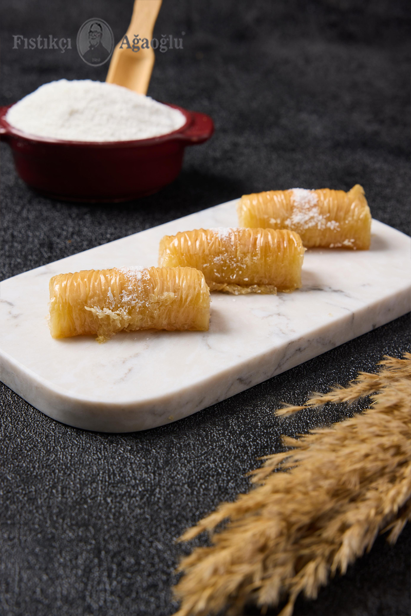 Sade Hindistan Cevizli Sarma